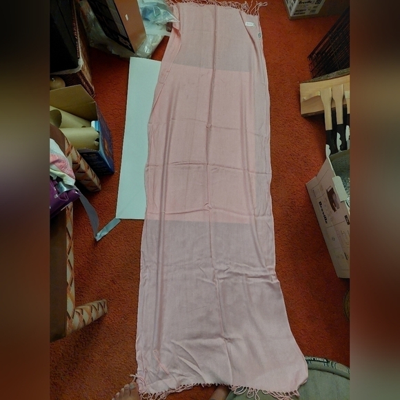Vintage* Pink Viscose Avon Shawl/Scarf - Picture 1 of 6